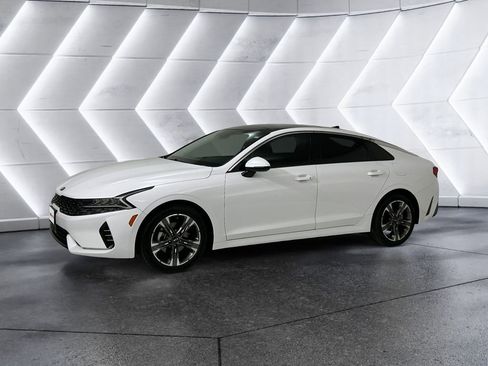 Used 2021 Kia K5 EX w/ EX Premium Package image 3