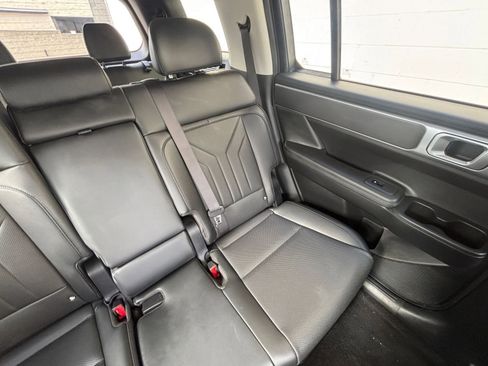 Used 2025 Hyundai Santa Fe SEL image 38