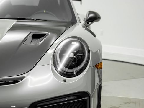 Used 2019 Porsche 911 GT2 RS RWD image 53