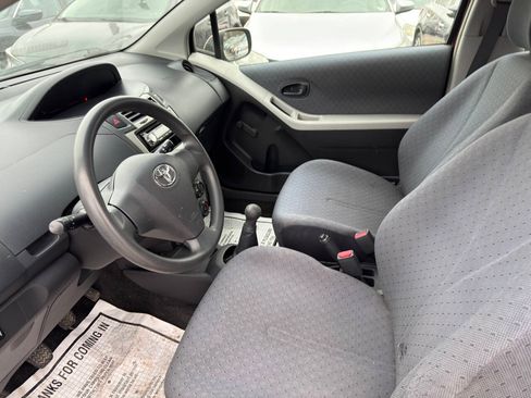 Used 2010 Toyota Yaris 2-Door Hatchback FWD image 10