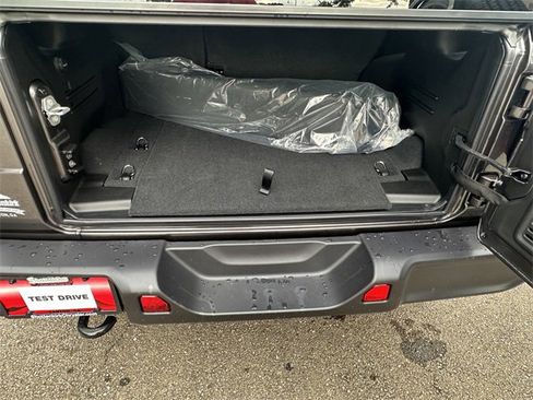 New 2025 Jeep Wrangler Sahara image 18