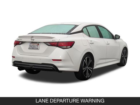 Used 2023 Nissan Sentra SR w/ SR Premium Package image 8