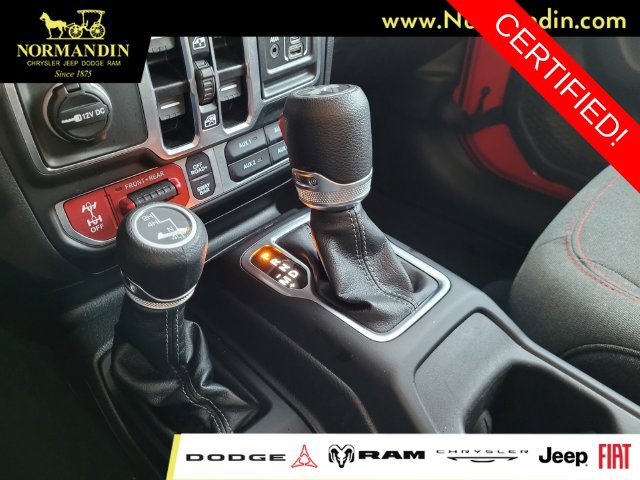 Certified 2025 Jeep Wrangler Unlimited Rubicon w/ Convenience Group AWD/4WD image 13