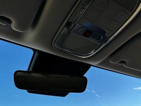 Certified 2025 Hyundai Ioniq 5 SE image 22