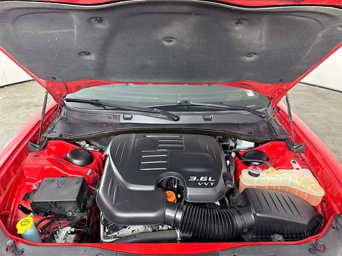 Used 2020 Dodge Charger SXT w/ Leather Interior Group image 31