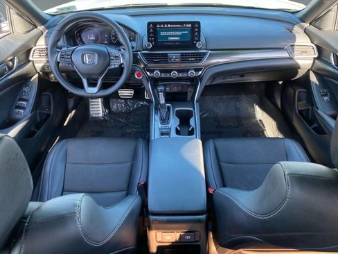 Used 2021 Honda Accord Sport image 10