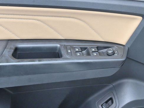 Used 2020 Volkswagen Atlas Cross Sport SEL image 13