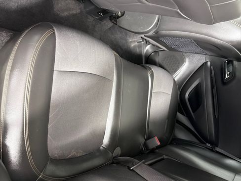 Used 2018 Chevrolet Trax LT w/ LT Convenience Package FWD image 16