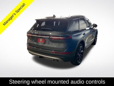 Used 2025 Lincoln Corsair Reserve w/ Towing Package AWD/4WD image 19