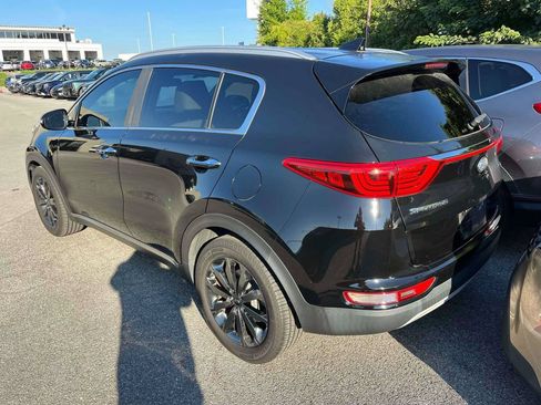 Used 2018 Kia Sportage EX w/ EX Sport Appearance Package FWD image 2