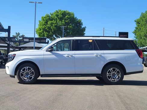 Used 2025 Ford Expedition Max Active AWD/4WD image 4