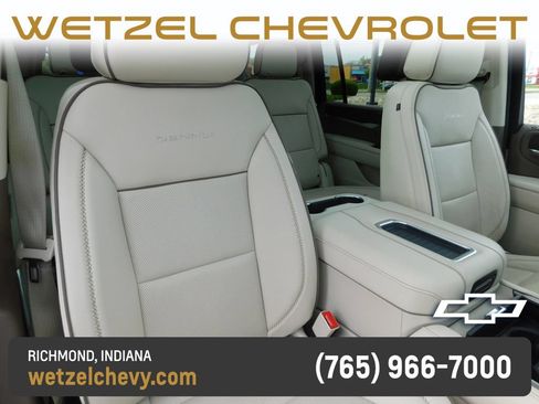 Used 2023 GMC Yukon XL Denali w/ Denali Reserve Package AWD/4WD image 22