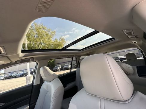 Certified 2024 Toyota Grand Highlander AWD image 25