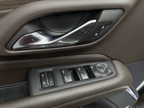 Used 2024 GMC Yukon Denali image 11