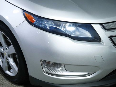 Used 2015 Chevrolet Volt w/ Enhanced Safety Package 1 FWD image 16