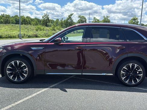 Certified 2025 MAZDA CX-90 Plug-In Hybrid w/ Premium Plus AWD/4WD image 12