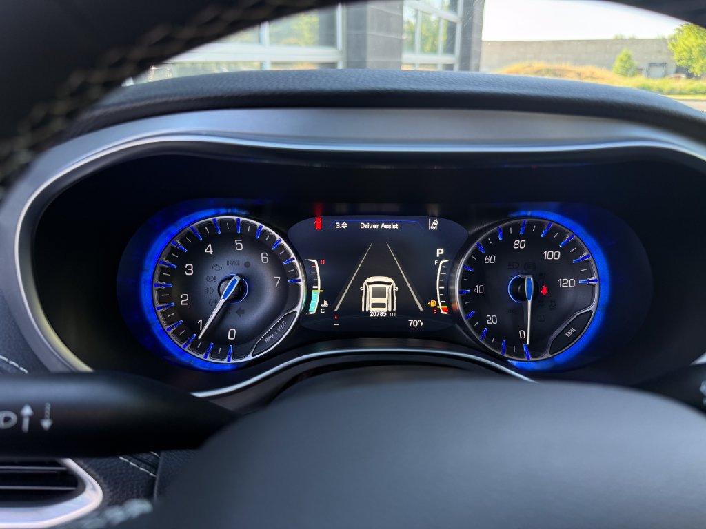 Used 2026 Chrysler Pacifica Limited w/ S Appearance Package FWD image 50