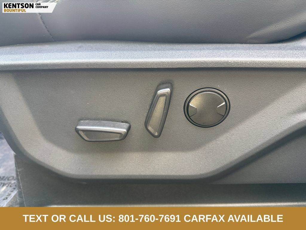 Used 2025 Ford Expedition Max Platinum AWD/4WD image 28