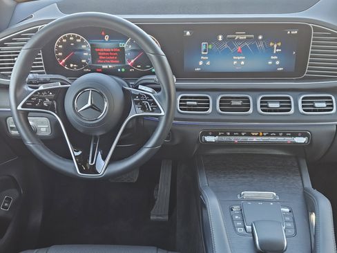 Used 2025 Mercedes-Benz GLE 450 4MATIC image 27