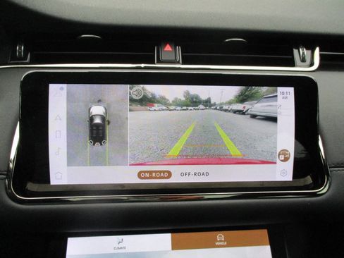 Used 2021 Land Rover Range Rover Evoque R-Dynamic SE image 12