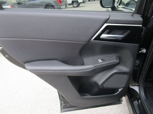 Used 2024 Mitsubishi Outlander SE image 20