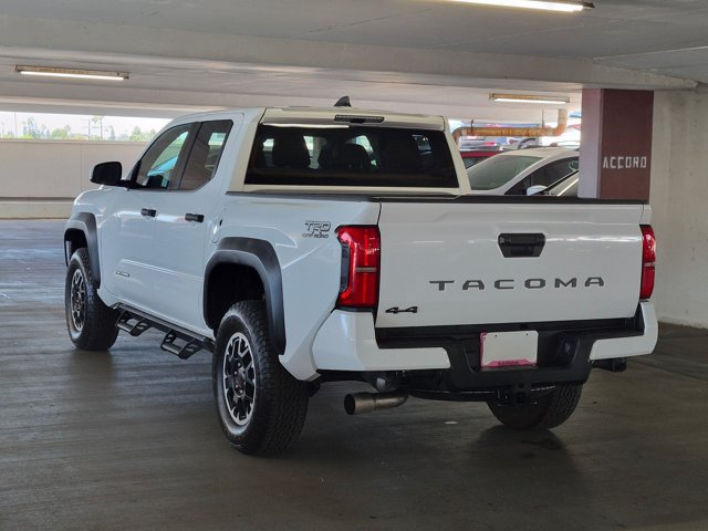 Used 2024 Toyota Tacoma TRD Off-Road AWD/4WD image 8