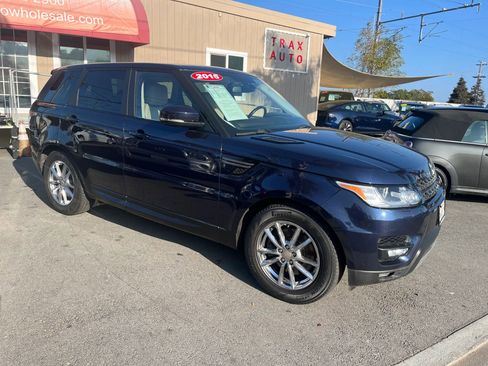 Used 2015 Land Rover Range Rover Sport SE image 1