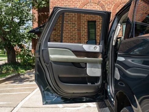 Used 2024 Lincoln Navigator L Black Label AWD/4WD image 44