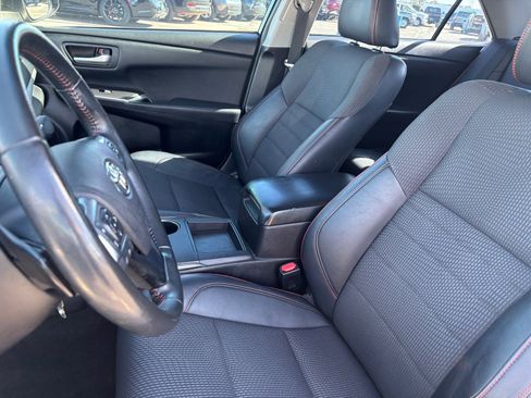 Used 2016 Toyota Camry SE w/ Protection Value Package (F9) image 17