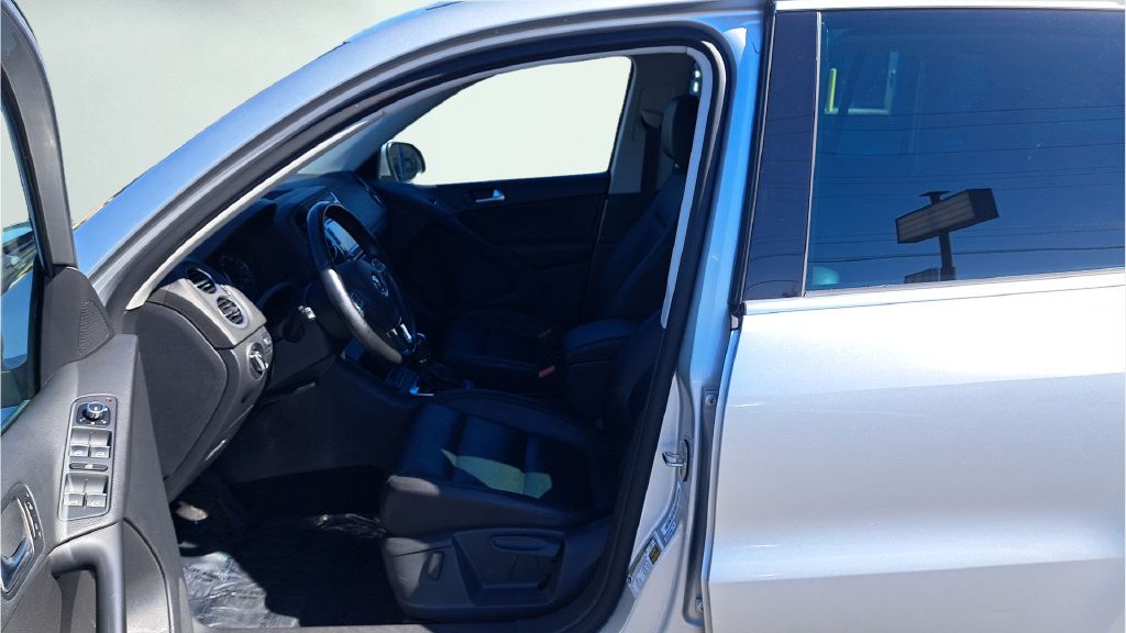 Used 2012 Volkswagen Tiguan SE AWD/4WD image 10