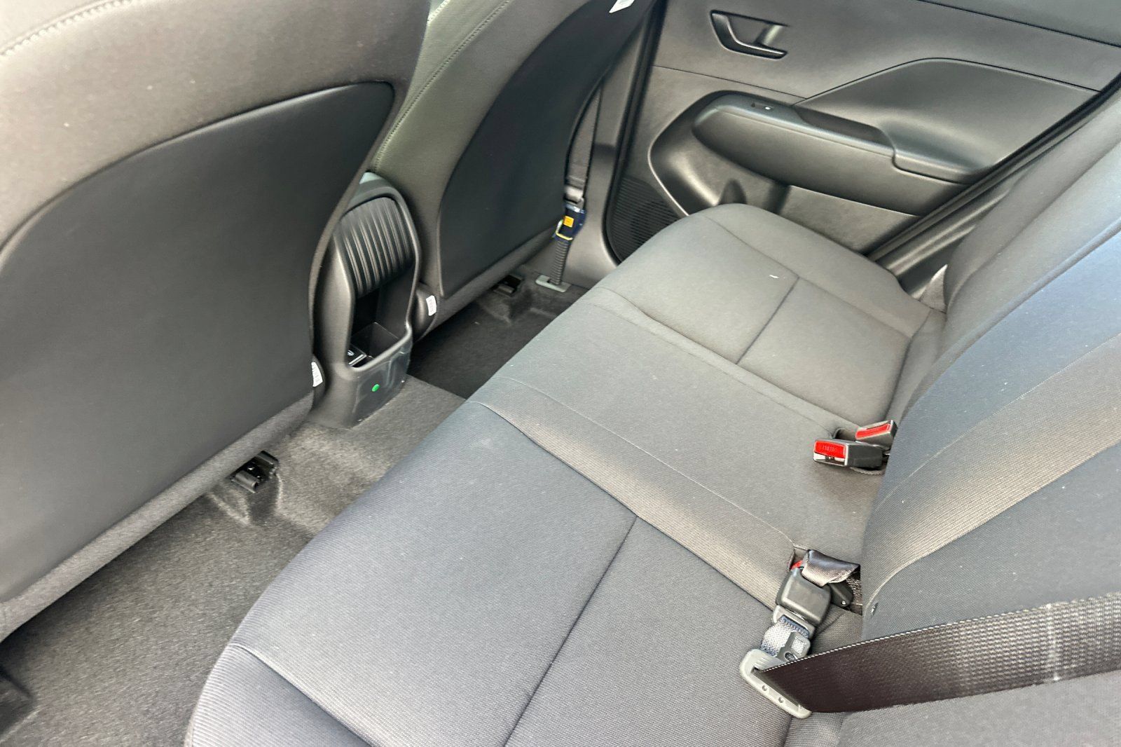 Used 2026 Hyundai Kona SE FWD image 11