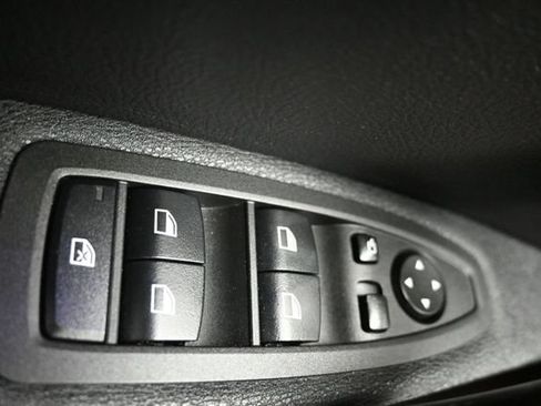 Used 2022 BMW X2 sDrive28i w/ Convenience Package FWD image 30