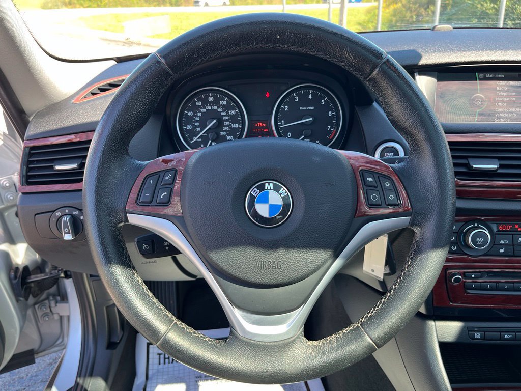 Used 2015 BMW X1 sDrive28i RWD image 16