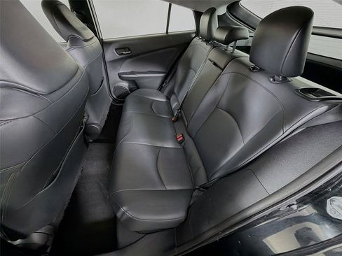 Used 2022 Toyota Prius AWD image 25