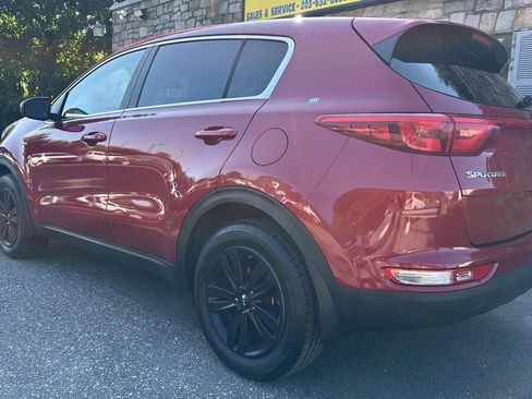 Used 2017 Kia Sportage LX AWD/4WD image 9
