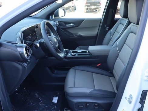 New 2026 Chevrolet Equinox LT image 5