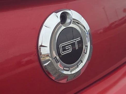Used 2006 Ford Mustang GT Premium RWD image 28