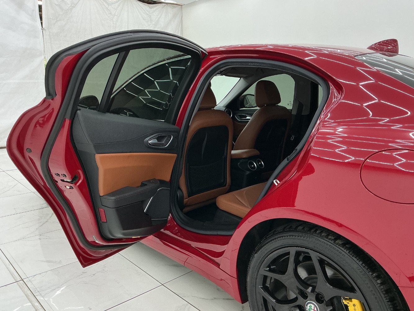 Used 2019 Alfa Romeo Giulia RWD image 22