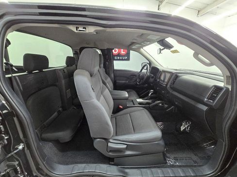 Used 2024 Nissan Frontier S w/ S Utility Package RWD image 18