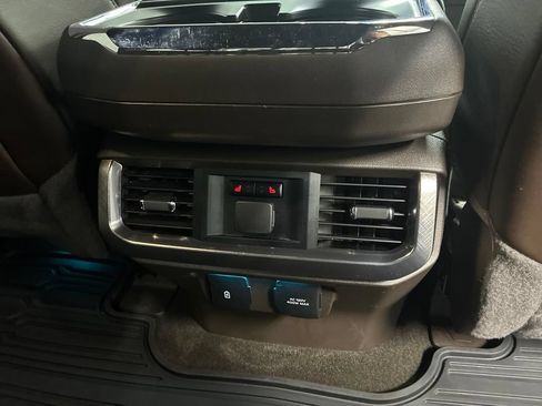 Used 2023 Ford F150 King Ranch w/ Equipment Group 601A High AWD/4WD image 19