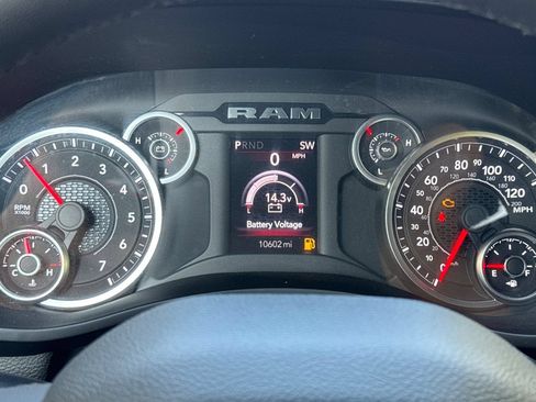 Used 2025 RAM 2500 Big Horn AWD/4WD image 24