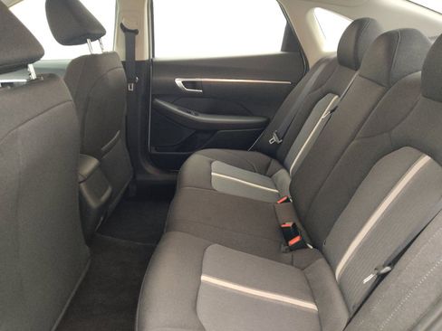 Used 2021 Hyundai Sonata SE w/ Winter Weather Package FWD image 18