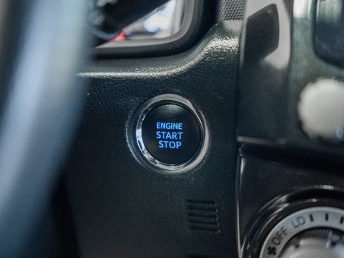 Used 2020 Toyota 4Runner TRD Off-Road Premium w/ Moonroof Package AWD/4WD image 20