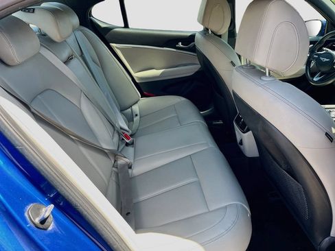 Used 2023 Genesis G70 2.0T RWD image 29