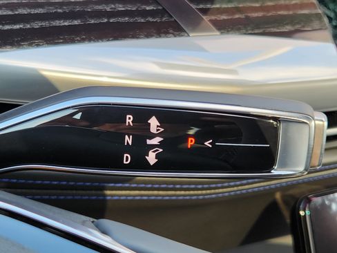 New 2025 Cadillac Escalade IQ Luxury 1 AWD/4WD image 32