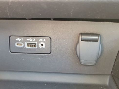 Used 2024 Nissan Altima 2.5 SV FWD image 30