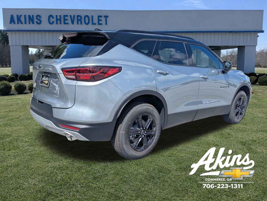 New 2026 Chevrolet Blazer LT w/ Convenience Package FWD image 4