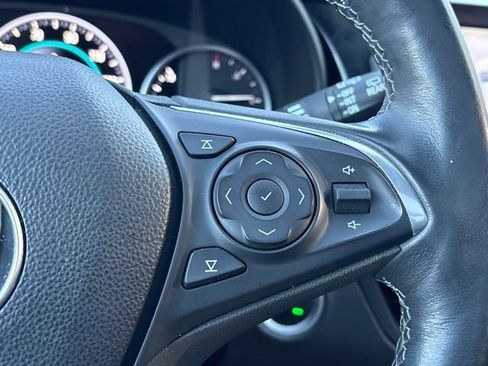 Used 2019 Buick Envision Premium w/ Driver Confidence Package image 19