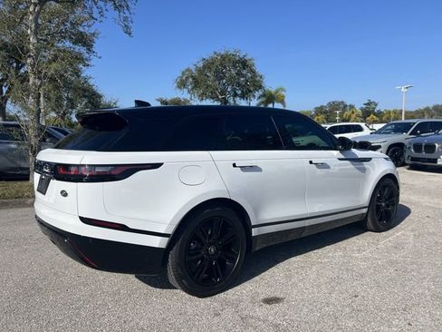 Used 2022 Land Rover Range Rover Velar R-Dynamic S image 4