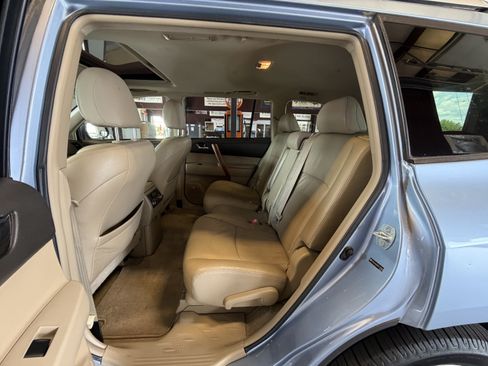 Used 2009 Toyota Highlander Limited AWD/4WD image 13
